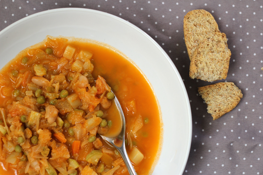 Baby it&#8217;s cold outside: minestrone soup